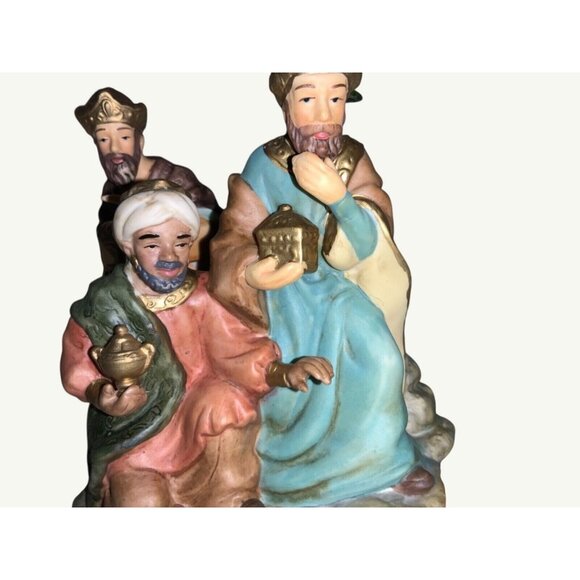 Avon Holiday Treasures Blessed Visitors Kings Nativity Scene Figurine Decoration - Picture 2 of 9
